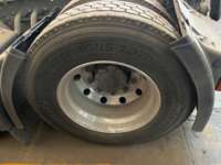 Tracto Camión Sinotruk 2021 2p C7H 6X4 Man Gas Natural 2021 Sinotruk Sitrak Howo Venta Llantas 9
