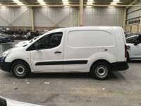Peugeot Partner 2019 5p L4/1.6/T Diesel Man       2019 Peugeot Partner Venta Exteriores 8