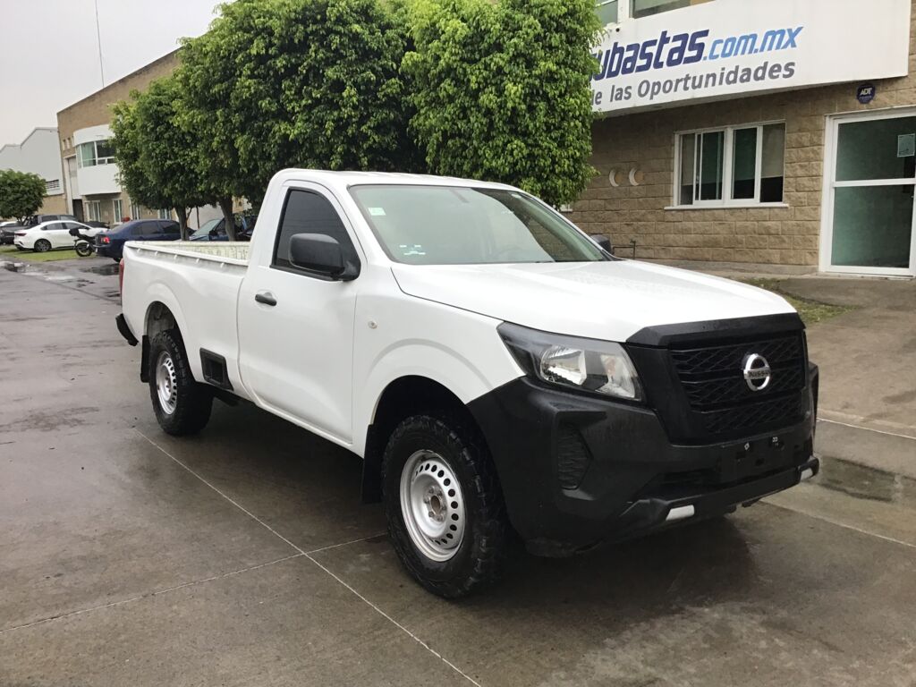 Nissan NP300 Frontier 2021 4p LE L4/2.5 Man 2021 Nissan NP300 Frontier Venta Exteriores 3