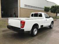 Nissan NP300 Frontier 2021 4p LE L4/2.5 Man 2021 Nissan NP300 Frontier Venta Exteriores 5