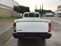 Nissan NP300 Frontier 2021 4p LE L4/2.5 Man 2021 Nissan NP300 Frontier Venta Exteriores 6