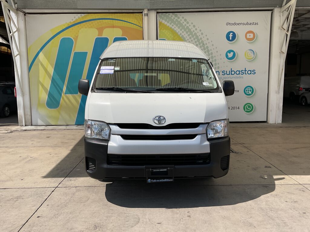 Toyota Hiace 2018 Cargo van 4p 4cil 2.7lts 2018 Toyota Hiace Venta Exteriores 2