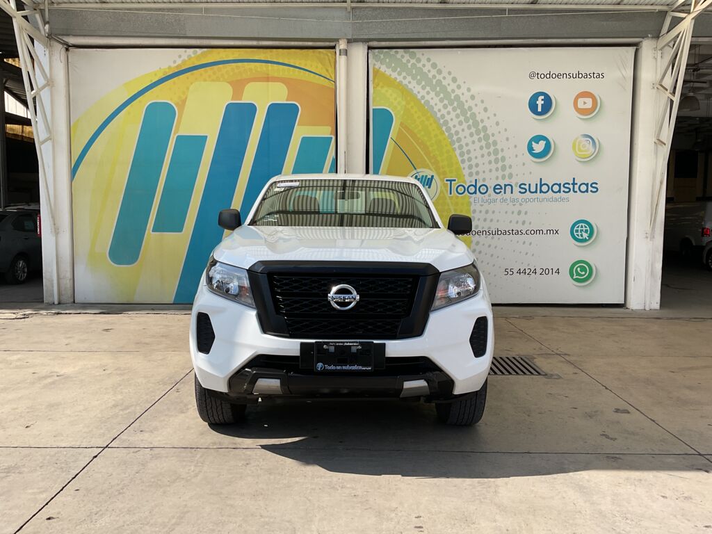 Nissan NP300 Frontier 2022 4p DC Diesel L4/2.5/T Man 4X4 Man 2022 Nissan NP300 Frontier Venta Exteriores 2