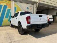 Nissan NP300 Frontier 2022 4p DC Diesel L4/2.5/T Man 4X4 Man 2022 Nissan NP300 Frontier Venta Exteriores 7