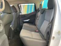Nissan NP300 Frontier 2022 4p DC Diesel L4/2.5/T Man 4X4 Man 2022 Nissan NP300 Frontier Venta Interiores 21
