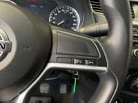Nissan NP300 Frontier 2022 4p DC Diesel L4/2.5/T Man 4X4 Man 2022 Nissan NP300 Frontier Venta Interiores 7