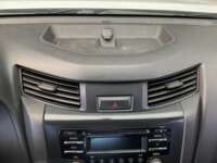 Nissan NP300 Frontier 2022 4p DC Diesel L4/2.5/T Man 4X4 Man 2022 Nissan NP300 Frontier Venta Interiores 8