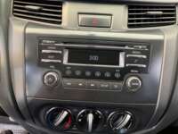 Nissan NP300 Frontier 2022 4p DC Diesel L4/2.5/T Man 4X4 Man 2022 Nissan NP300 Frontier Venta Interiores 9