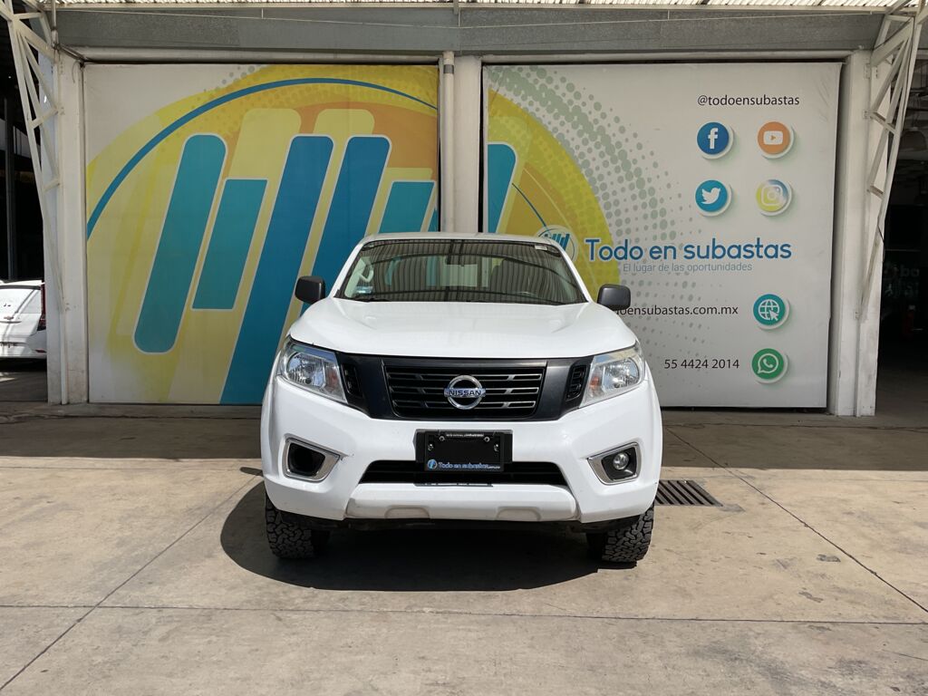 Nissan NP300 Frontier 2020 4p S Diesel L4/2.5/T 4X4 Man 2020 Nissan NP300 Frontier Venta Exteriores 2