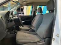 Nissan NP300 Frontier 2020 4p Diesel L4/2.5/T 4X4 Man Paq. Seg. 2020 Nissan NP300 Frontier Venta Interiores 14