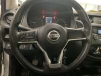 Nissan NP300 Frontier 2021  2021 Nissan NP300 Estacas Venta Interiores 1