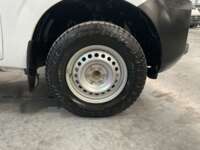 Nissan NP300 Frontier 2021  2021 Nissan NP300 Estacas Venta Llantas 10