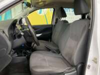Nissan NP300 Frontier 2020 4p Diesel L4/2.5/T 4X4 Man Paq. Seg. 2020 Nissan NP300 Frontier Venta Interiores 15