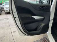 Nissan NP300 Frontier 2020 4p Diesel L4/2.5/T 4X4 Man Paq. Seg. 2020 Nissan NP300 Frontier Venta Interiores 16