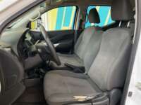 Nissan NP300 Frontier 2020 4p S Diesel L4/2.5/T 4X4 Man 2020 Nissan NP300 Frontier Venta Interiores 15