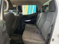 Nissan NP300 Frontier 2020 4p S Diesel L4/2.5/T 4X4 Man 2020 Nissan NP300 Frontier Venta Interiores 17