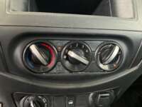 Nissan NP300 Frontier 2020 4p S Diesel L4/2.5/T 4X4 Man 2020 Nissan NP300 Frontier Venta Interiores 8