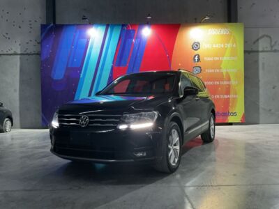 Volkswagen Tiguan 2021 5p Comfortline L4/1.4/T DSG 7/Pas  