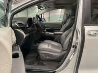 Toyota Sienna 2021 5p XLE Piel Híbrido L4/2.5 CVT 2021 Toyota Sienna Venta Interiores 18
