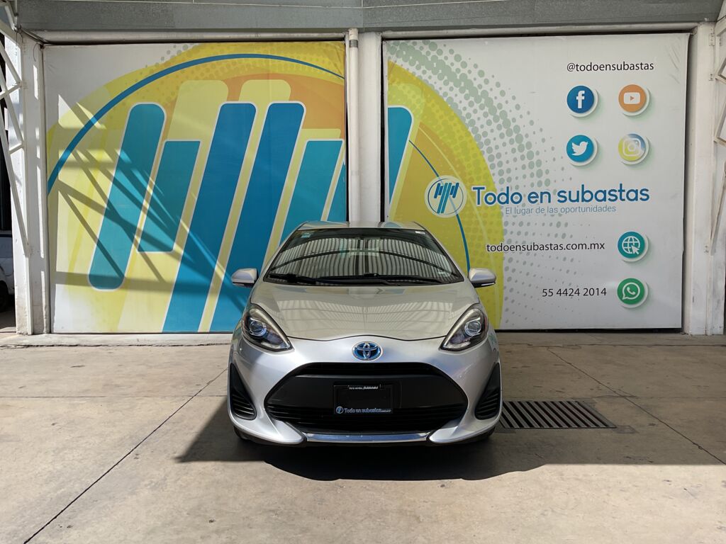 Toyota Prius 2020 5p Base Híbrido L4/1.8 Aut 2020 Toyota Prius Venta Exteriores 2