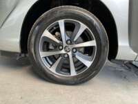 Toyota Prius 2020 5p Base Híbrido L4/1.8 Aut 2020 Toyota Prius Venta Llantas 1