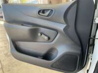 Nissan NP300 Pick Up 2021 2p L4/2.5 Man A/A    2021 Nissan NP300 Pick Up Venta Interiores 16