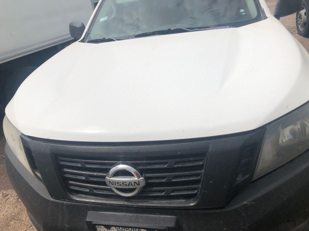 Nissan NP300 Doble Cabina 2019 4p SE L4/2.5 Man A/A Paq. Seg. 2019 Nissan NP300 Doble Cabina Venta Exteriores 2