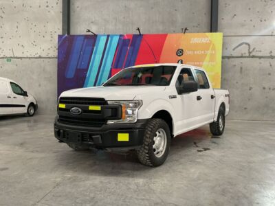 Ford F-150 2020 4p XL Crew Cab 4x4 V8/5.0 Aut