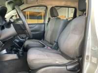 Nissan NP300 2019 4p S L4/2.5 Man A/A 2019 Nissan NP300 Venta Interiores 14