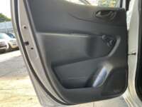 Nissan NP300 2019 4p S L4/2.5 Man A/A 2019 Nissan NP300 Venta Interiores 15
