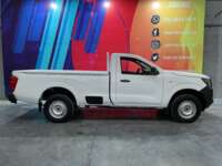 Nissan NP300 Frontier 2021 4p SE L4/2.5 Man 2021 Nissan NP300 Frontier Venta Exteriores 8
