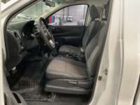 Nissan NP300 Frontier 2021 4p SE L4/2.5 Man 2021 Nissan NP300 Frontier Venta Interiores 17