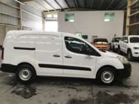 Peugeot Partner 2019 5p L4/1.6/T Diesel Man       2019 Peugeot Partner Venta Exteriores 4