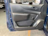 Nissan NP300 Frontier 2019 4p LE L4/2.5 Man 2019 Nissan NP300 Frontier Venta Interiores 13