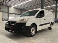 Peugeot Partner 2019 5p L4/1.6/T Diesel Man       2019 Peugeot Partner Venta Exteriores 1