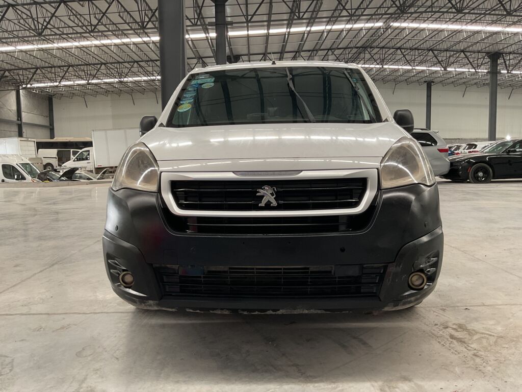 Peugeot Partner 2019 5p L4/1.6/T Diesel Man       2019 Peugeot Partner Venta Exteriores 2