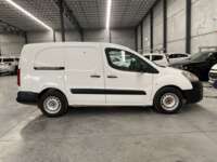 Peugeot Partner 2019 5p L4/1.6/T Diesel Man       2019 Peugeot Partner Venta Exteriores 4