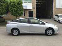 Toyota Prius 2017 5p Base Hibrido L4/1.8 Aut 2017 Toyota Prius Venta Exteriores 4