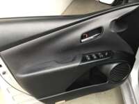 Toyota Prius 2017 5p Base Hibrido L4/1.8 Aut 2017 Toyota Prius Venta Interiores 15