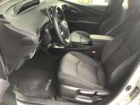 Toyota Prius 2017 5p Base Hibrido L4/1.8 Aut 2017 Toyota Prius Venta Interiores 16