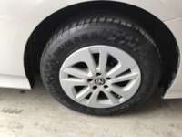 Toyota Prius 2017 5p Base Hibrido L4/1.8 Aut 2017 Toyota Prius Venta Llantas 1
