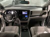 Toyota Sienna 2020 5p XLE V6/3.5 Aut 2020 Toyota Sienna Venta Interiores 4