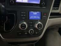 Toyota Sienna 2020 5p XLE V6/3.5 Aut 2020 Toyota Sienna Venta Interiores 10