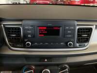 Kia Rio 2021 4p L L4/1.6 Aut  2021 Kia Rio Venta Interiores 8