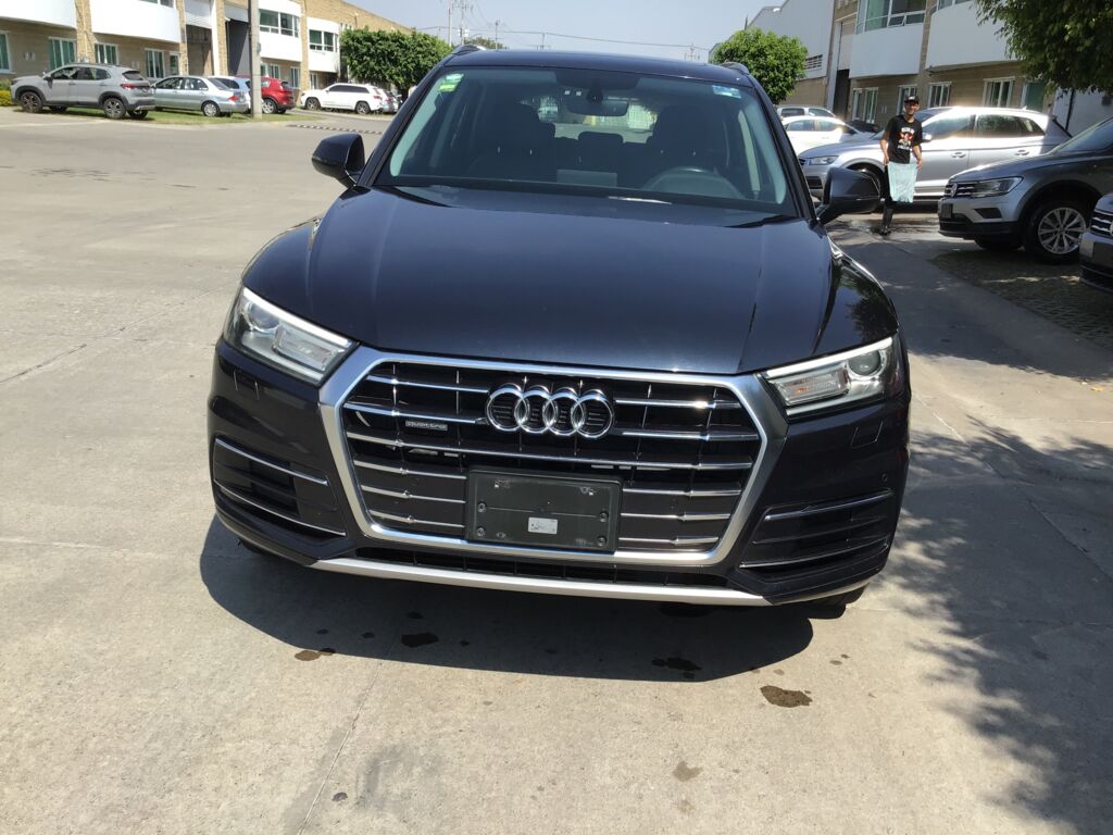 Audi Q5 2020 5p Select L4/2.0/T S-Tronic Quattro  2020 Audi Q5 Venta Exteriores 2