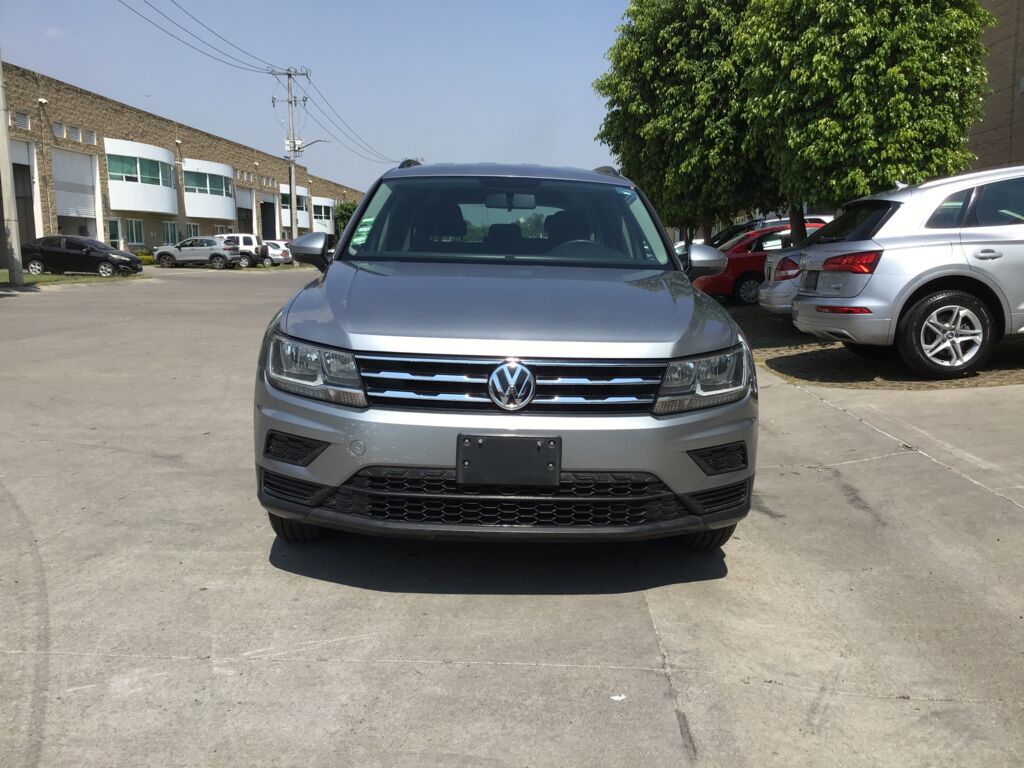 Volkswagen Tiguan 2020 5p Trendline Plus L4/1.4/T DSG 2020 Volkswagen Tiguan Venta Exteriores 2
