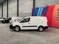 Peugeot Partner 2019 5p L4/1.6/T Diesel Man       2019 Peugeot Partner Venta Exteriores 7