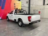 Nissan NP300 Frontier 2018 2p L4/2.5 Man A/A Paq. Seg. 2018 Nissan NP300 Frontier Venta Exteriores 7