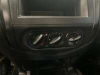 Nissan NP300 Frontier 2018 2p L4/2.5 Man A/A Paq. Seg. 2018 Nissan NP300 Frontier Venta Interiores 8