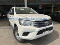 Toyota Hilux 2019 4p Doble Cabina Base L4/2.7 Man  IMG_9200